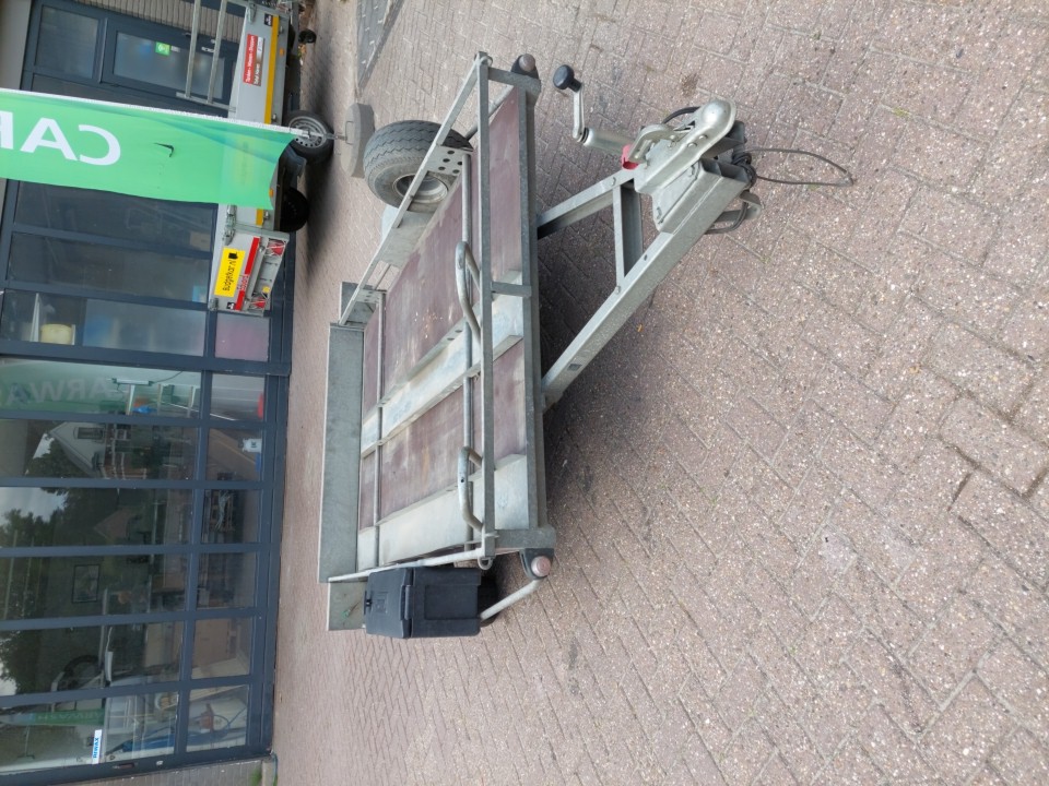 Kar 156 Motor aanhanger voor 2 motoren ongeremd (250x150)