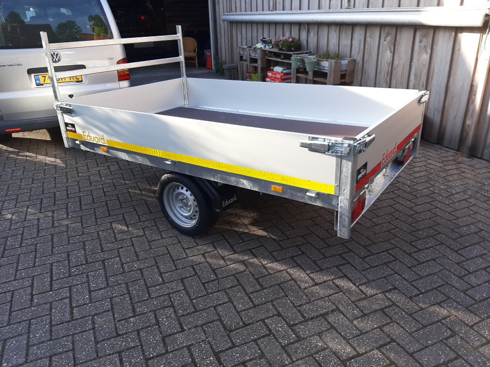 Kar 300 Open aanhanger standaard (250x150)