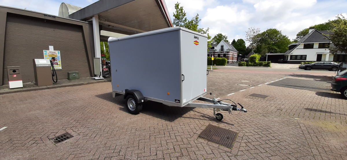 Kar 646 Dichte aanhanger met vaste opbouw groot (300x150x180)